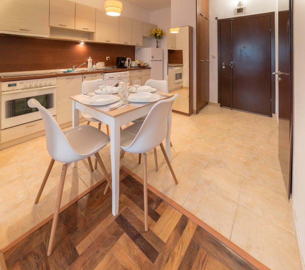 Comfort.Chic.Charming Apt With Terrace Near Ndk Sófia Exterior foto